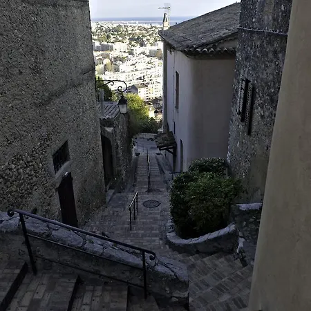 Bed & Breakfast Petite Fleur D'azur